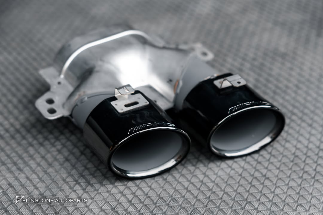 CLS53 AMG Black Tailpipe
