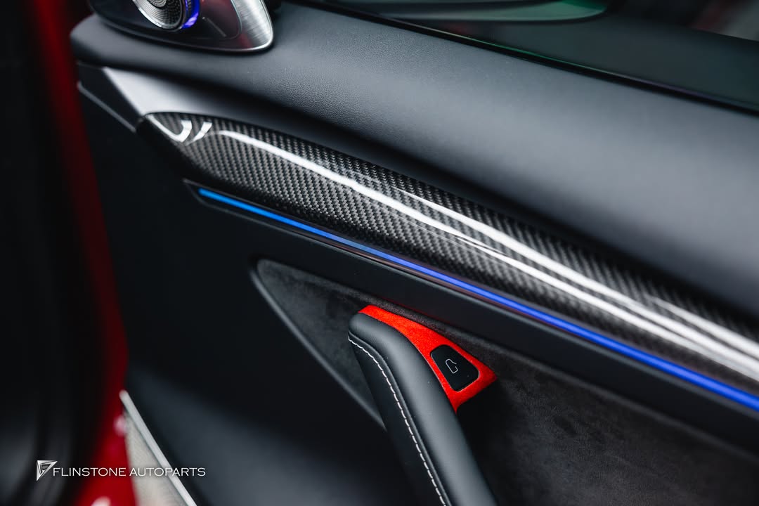 ไฟภายใน TESLA Model Y 7