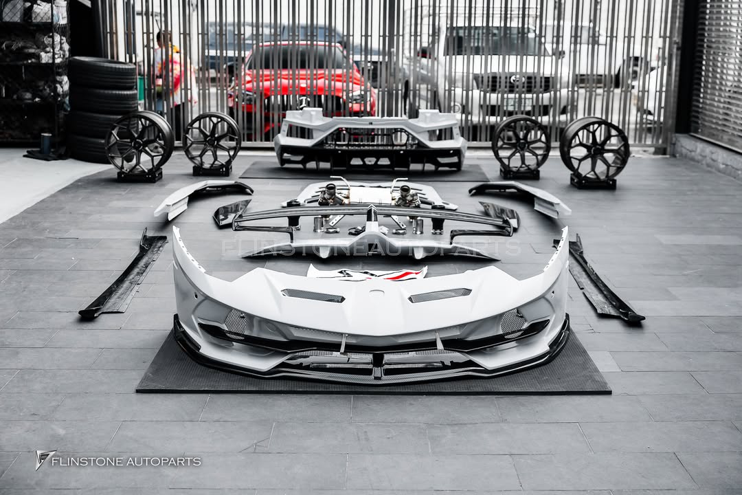 Lamborghini Aventador SVJ