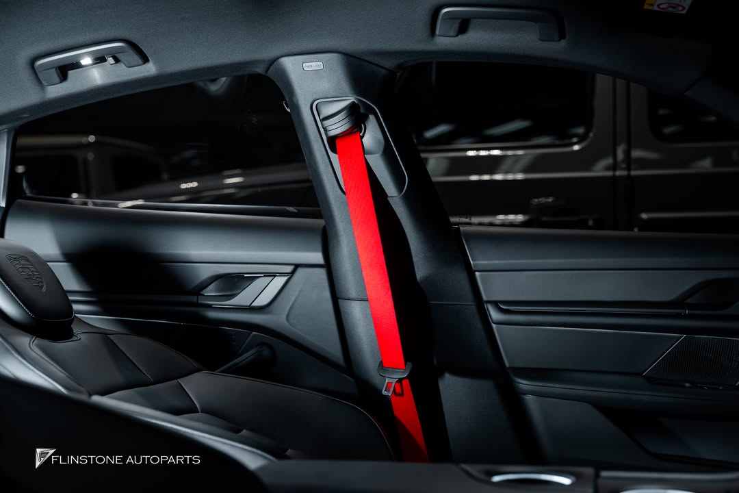 Belt สีแดง