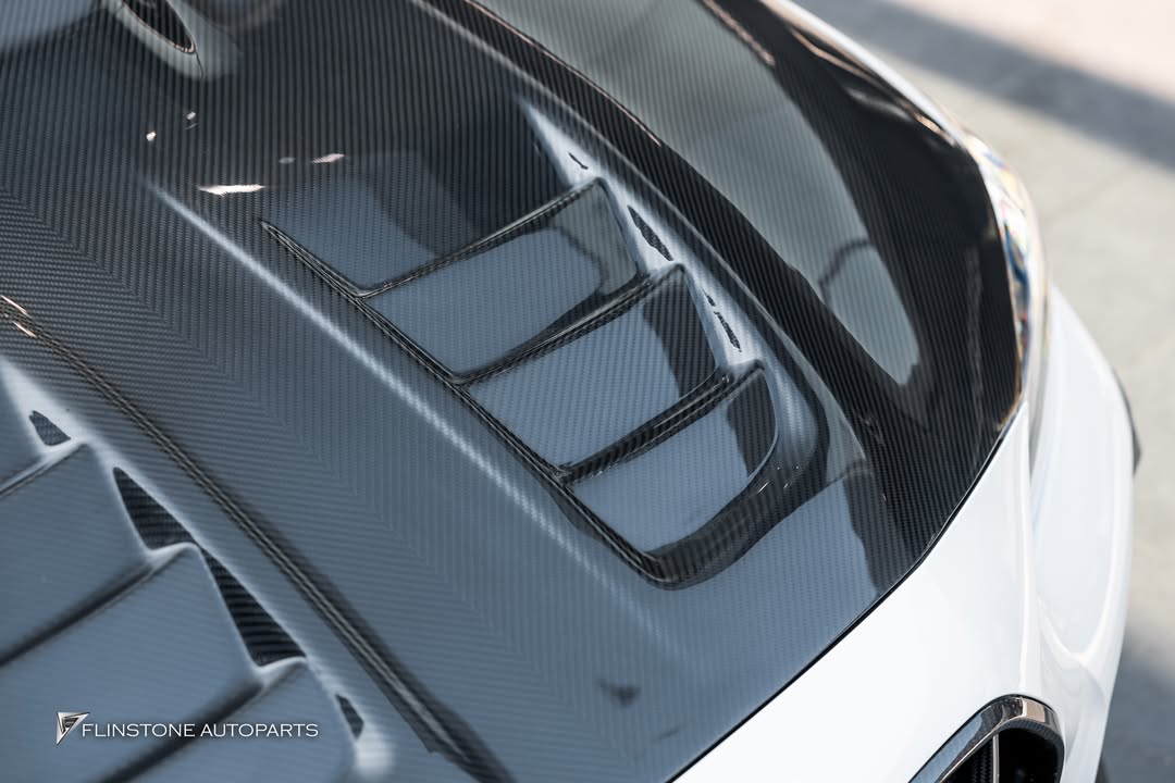 ฝากระโปรง Carbon Fiber สำหรับ BMW G22