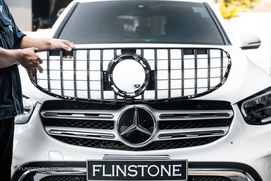 กระจังหน้า AMG