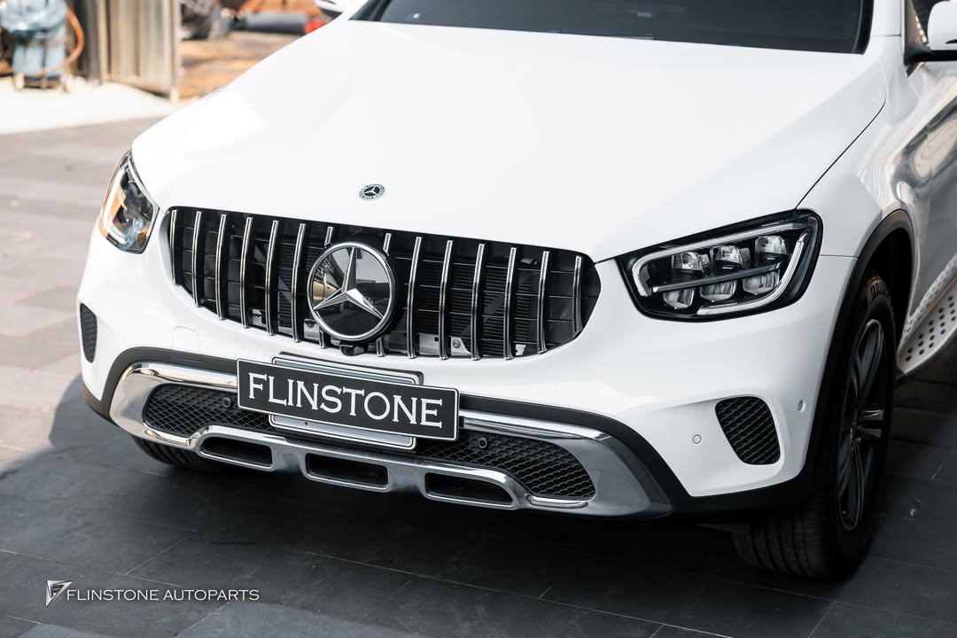 กระจังหน้า GLC