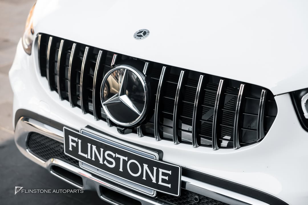 กระจังหน้า GLC