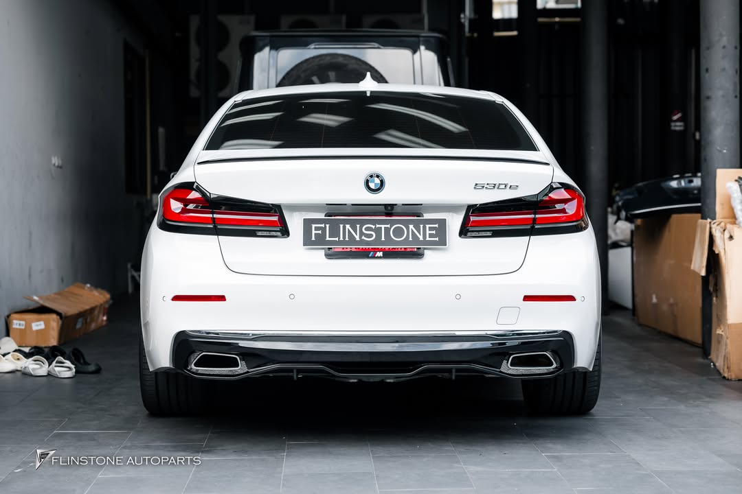 GT Carbon Rear Diffuser