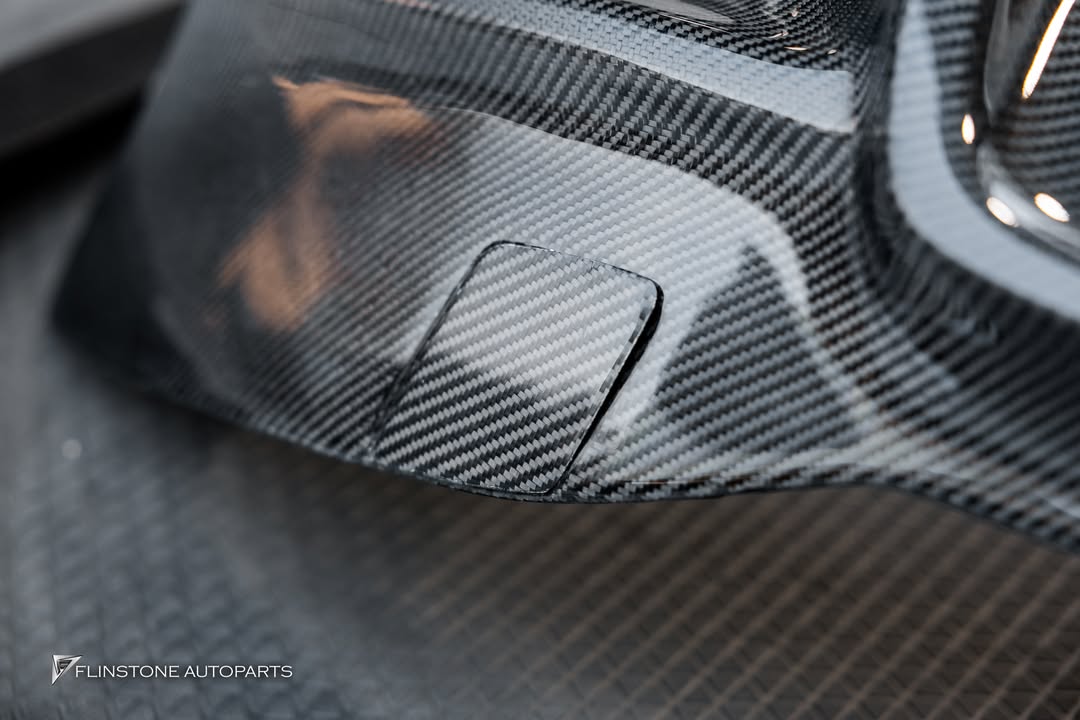 MAXTON Design Carbon Trunk Spoiler