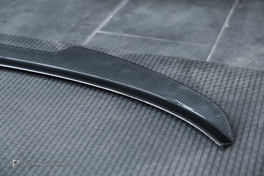 GTs Carbon Fiber Rear Splitter
