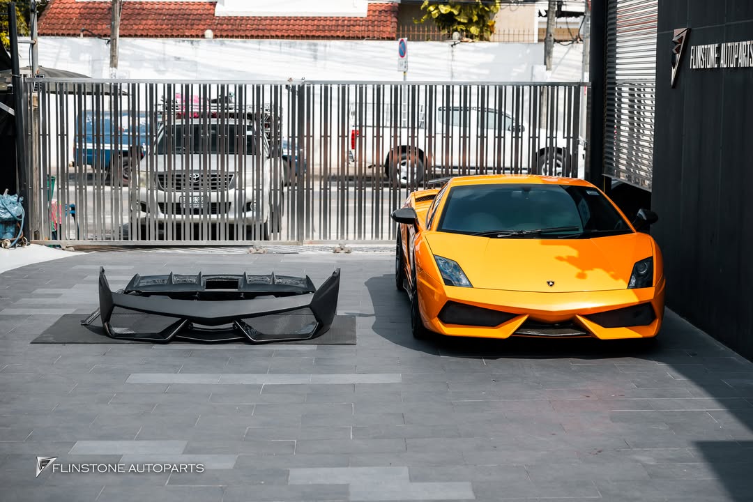 ชุดแต่งคาร์บอน LAMBORGHINI Gallardo Superleggera