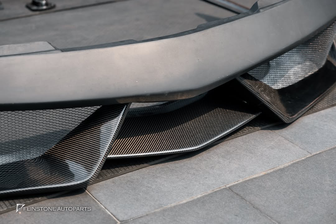 ชุดแต่งคาร์บอน LAMBORGHINI Gallardo Superleggera