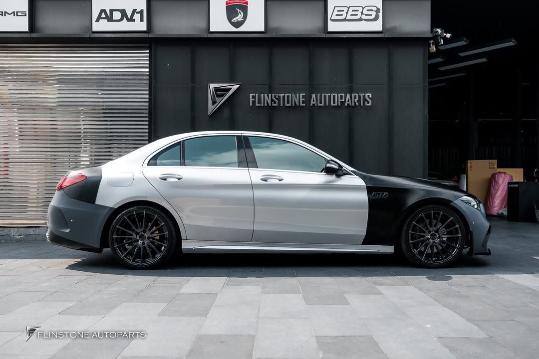 W206 C63 AMG ที่แท้จริง