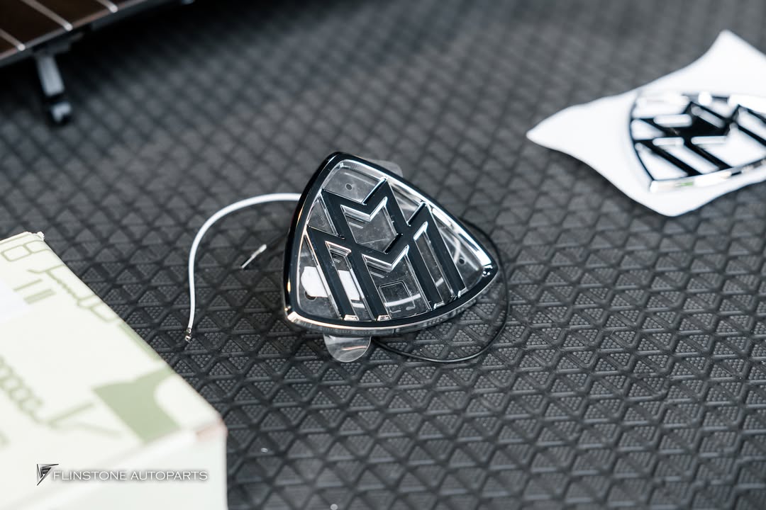 LED MAYBACH Side Emblem