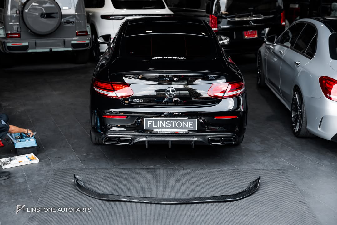 GTs Carbon Fiber Front Lip