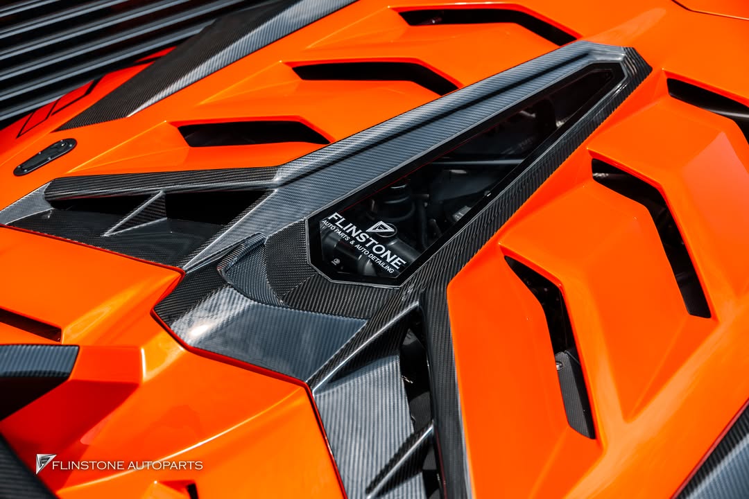 Detail of SVJ carbon fiber parts