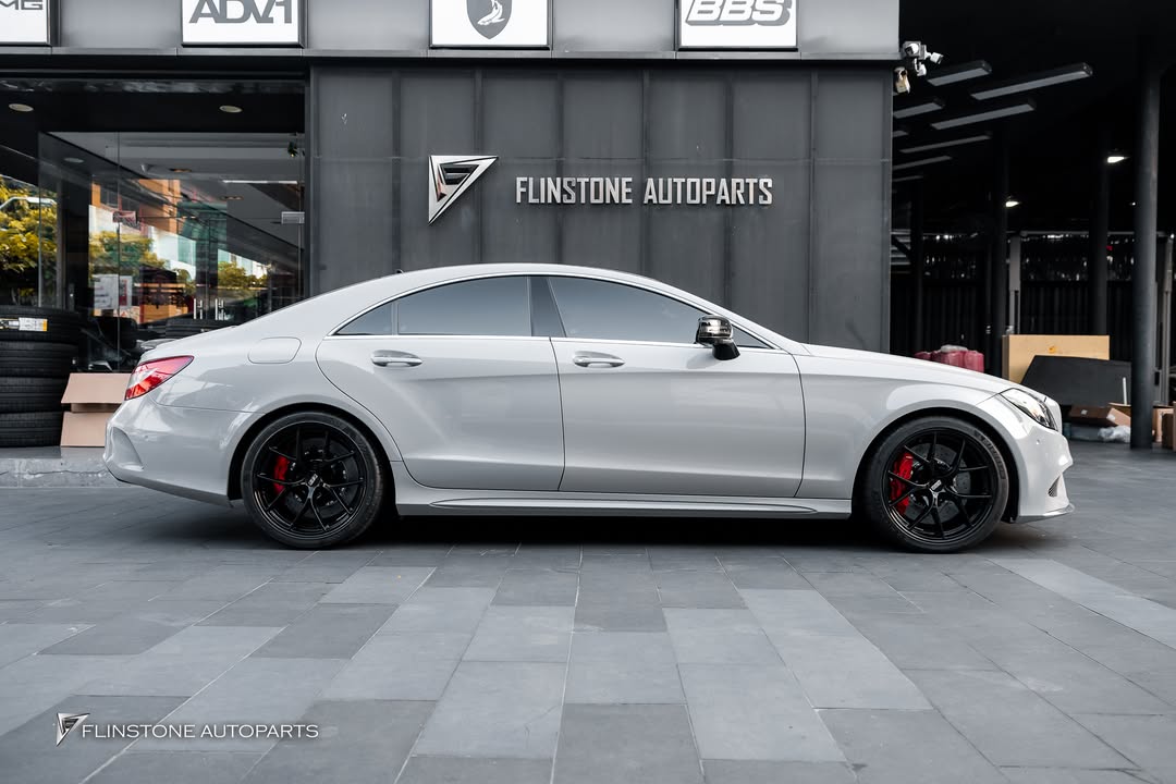 พวงมาลัยคาร์บอน