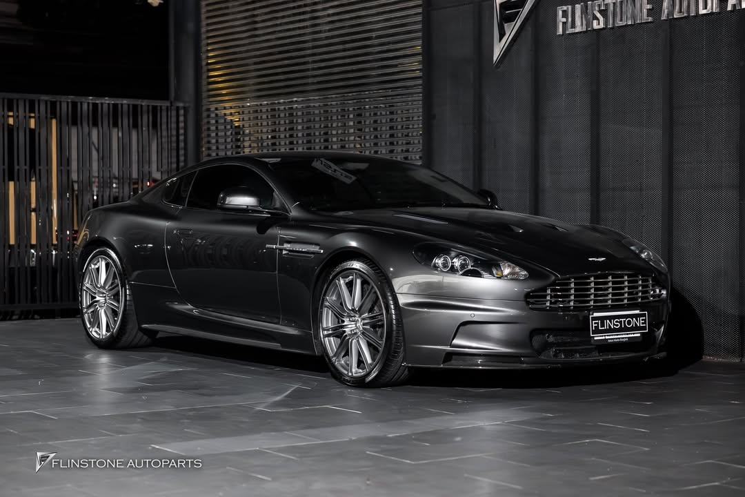 Stylish forged wheels on Aston Martin
