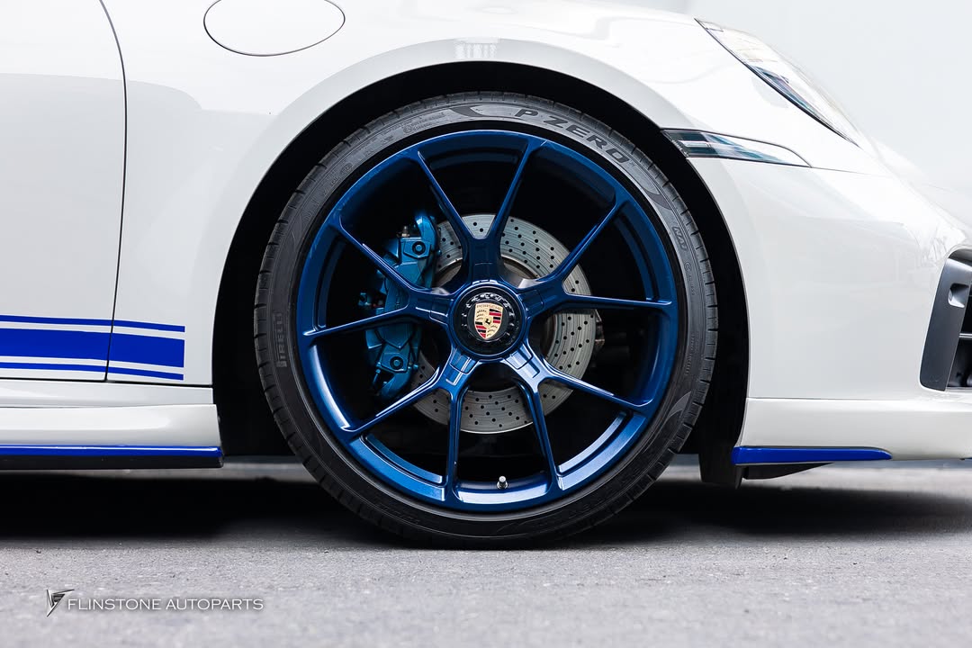 Porsche 992 Carrera
