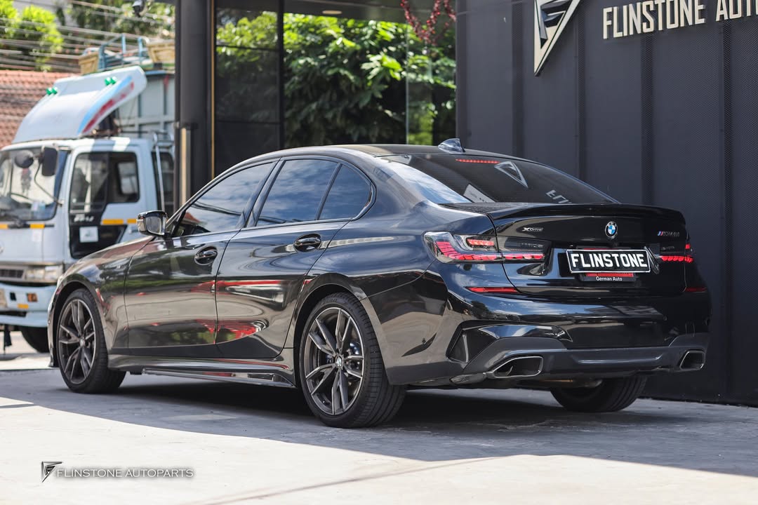 ไฟท้าย OLED BMW G20 M340i
