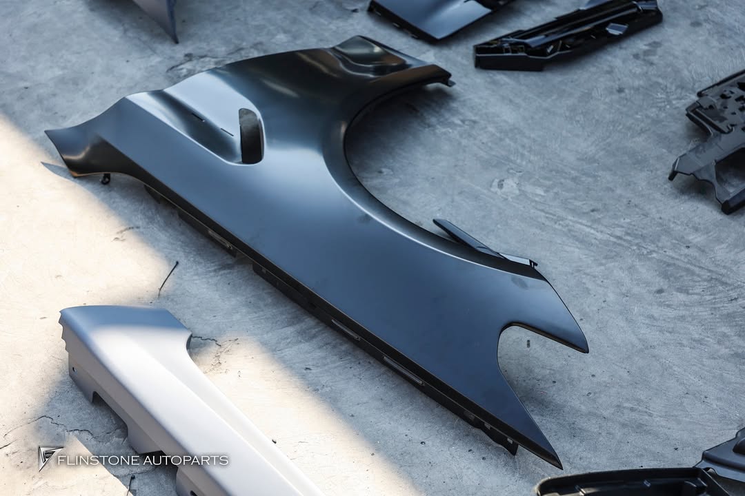 BMW G30 LCI Body Kit