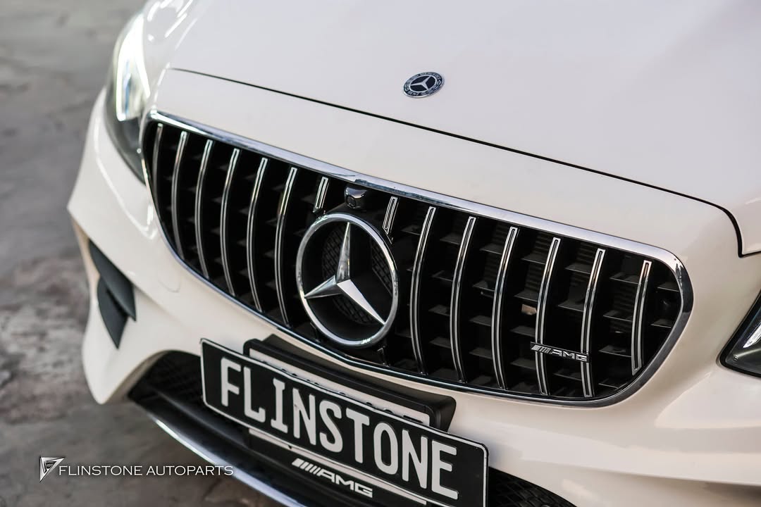 กระจังหน้า E53 AMG
