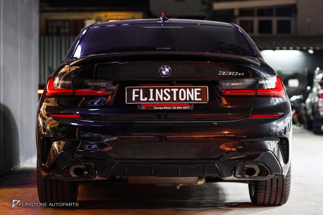 M Performance Carbon Fiber Trunk Spoiler
