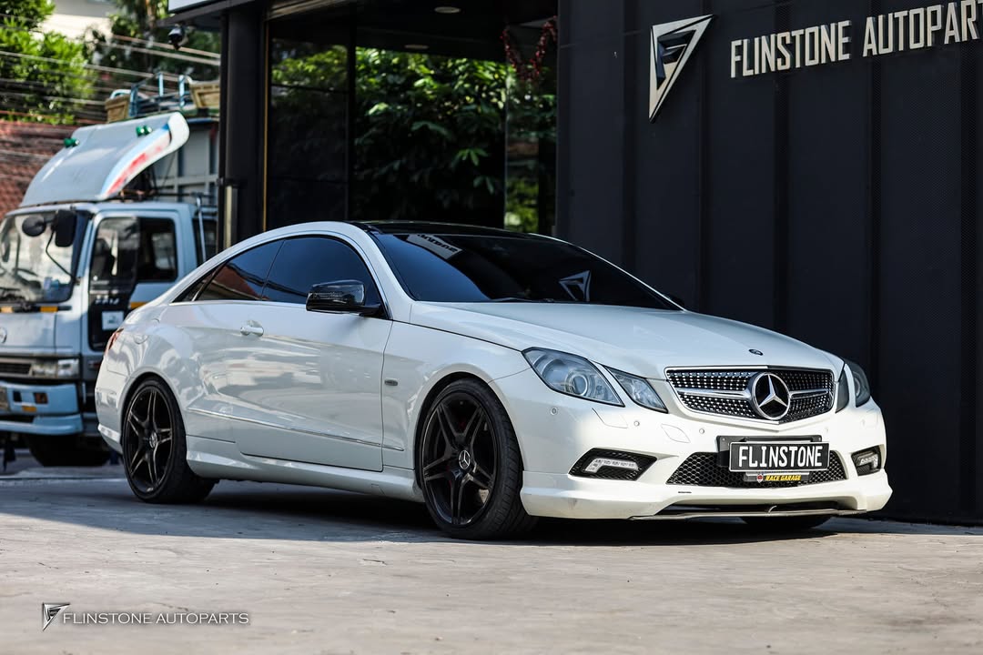 กระจังหน้า Diamond สำหรับ W207