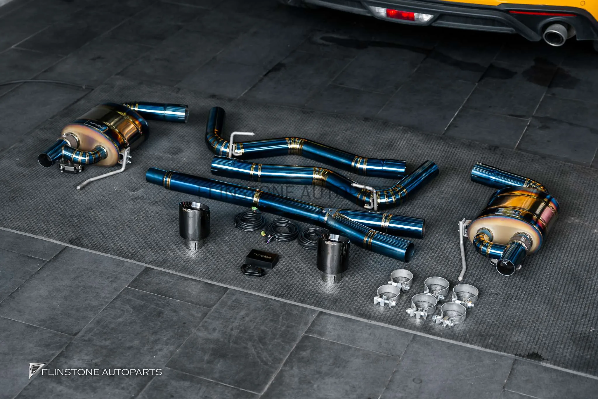 ชุดท่อ USUS TITANIUM สำหรับ Ford Mustang