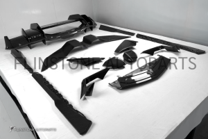 ชุดแต่งรอบคัน Carbon Fiber LAMBORGHINI REVUELTO ทรงเดิม USUS AUTOCLAVE