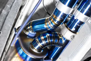 ชุดท่อ USUS TITANIUM สำหรับ Lamborghini URUS