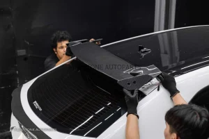 สปอยเลอร์หลังคา Carbon Fiber LAMBORGINI URUS แบรนด์ USUS Autoclave
