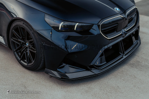 ลิ้นหน้าคาร์บอน BMW M5 G90 ทรง MHC SP90
