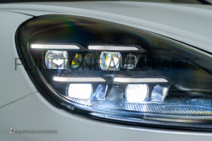 ไฟหน้า PORSCHE CAYENNE E3 9Y0.1 อัพเกรดทรง Facelift