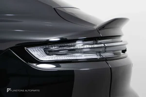 ไฟท้าย PORSCHE CAYENNE E3 Facelift 2024 แบบรมดำ (แท้)