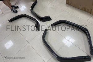ซุ้มล้อ Carbon Fiber W464 G-Class ทรงเดิมติดรถ