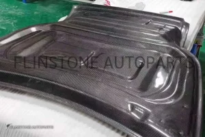 ฝากระโปรง Carbon Fiber Land Rover Defender ทรง GTS