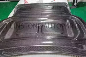 ฝากระโปรง Carbon Fiber Land Rover Defender ทรง GTS