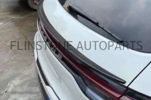 สปอยเลอร์ท้าย Carbon Fiber สำหรับ PORSCHE MACAN 2023 ทรง S-Sport