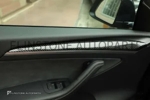คิ้วข้างประตูด้านใน Tesla Model 3 ลายคาร์บอน