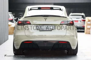 ชุดแต่งรอบคัน Tesla Model Y ทรง Startech (แท้)