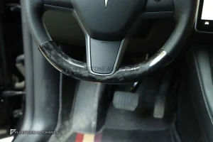 ครอบพวงมาลัย Forged Carbon Fiber สำหรับ Tesla Model 3