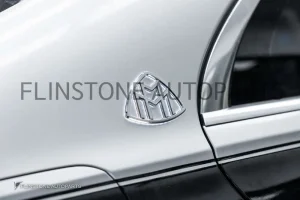 车标 MAYBACH LED 贴于翼子板 W223 S-Class