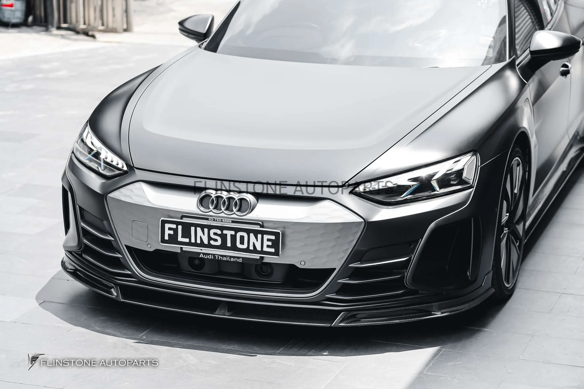 ลิ้นหน้า Carbon Fiber Audi E-Tron ทรง Future Design (แท้)
