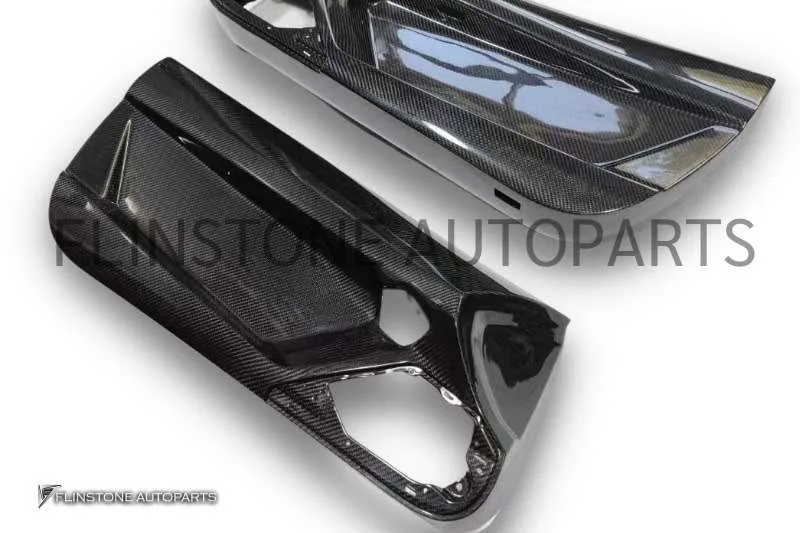 ประตู Carbon Fiber สำหรับ Lamborghini Aventador ทุกรุ่น (แท้)