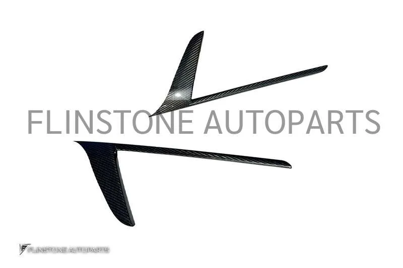 ช่องลมข้าง Carbon Fiber Meserati MC20 ทรง Novitec (แท้)