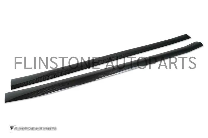 สเกิร์ตข้าง Carbon Fiber Tesla Model 3 ทรง Novitec (แท้)