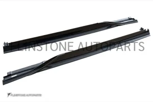สเกิร์ตข้าง Carbon Fiber Ferrari SF90 ทรง Novitec (แท้)