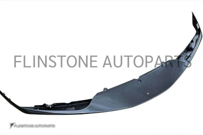 ลิ้นหน้า Carbon Fiber Ferrari SF90 SPIDER ทรง Novitec (แท้)