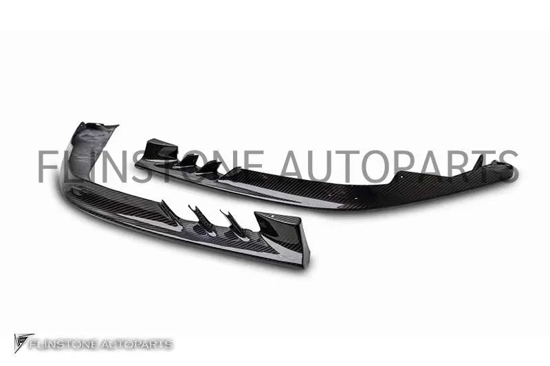 ตัวต่อลิ้นหน้า Carbon Fiber Ferrari SF90 ทรง OE Style (แท้)