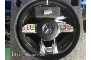 พวงมาลัย Benz ปี20 Carbon Fiber / Alcantara ด้ายสีแดง และสีเหลือง พร้อม Paddle Shift