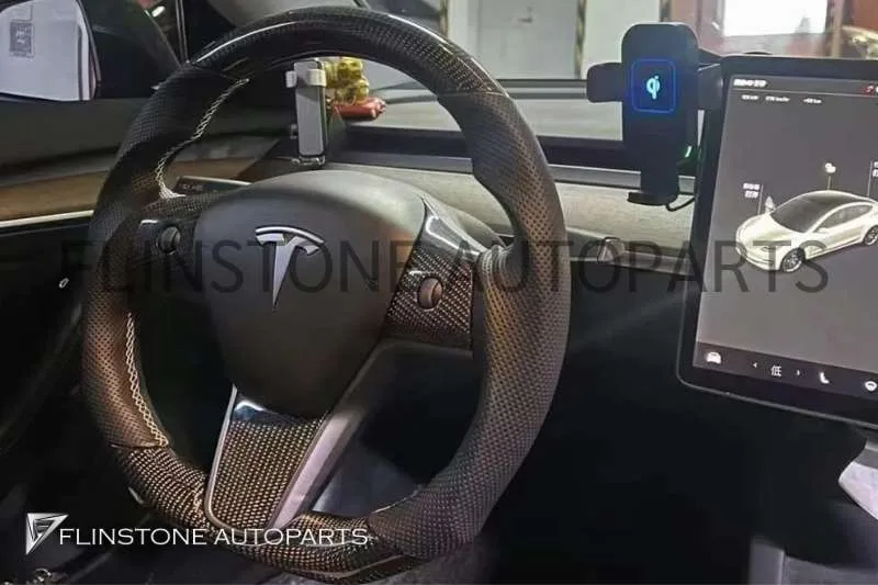 พวงมาลัย Tesla Carbon Fiber / Nappa