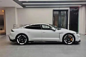 สเกิร์ตข้าง Carbon Fiber Porsche Taycan ทรง PAKTECUZ
